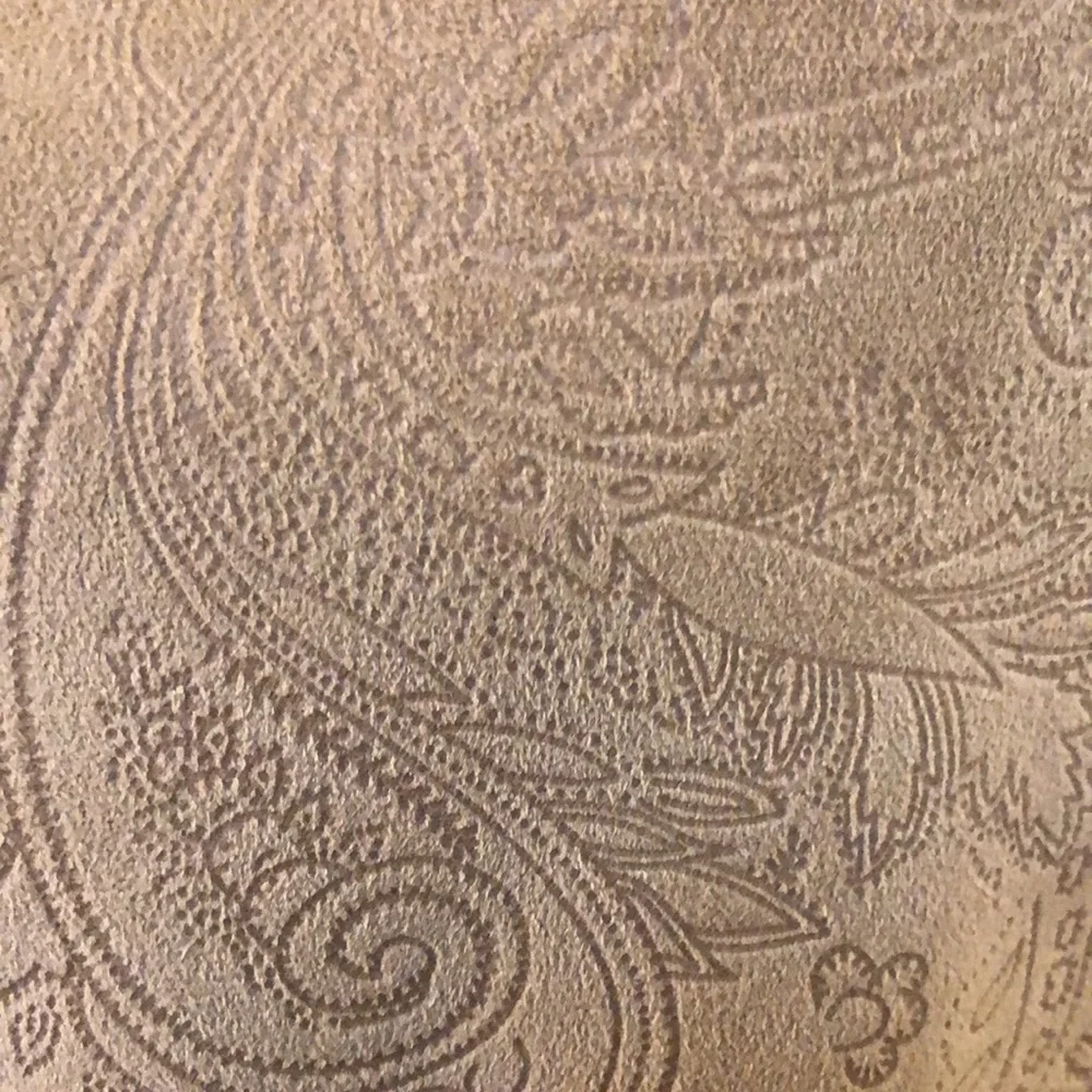 CHICO’S FAUX SUEDE AND FUR ZIP FRONT PAISLEY VEST TAN AND BROWN SIZE 2 MEDIUM